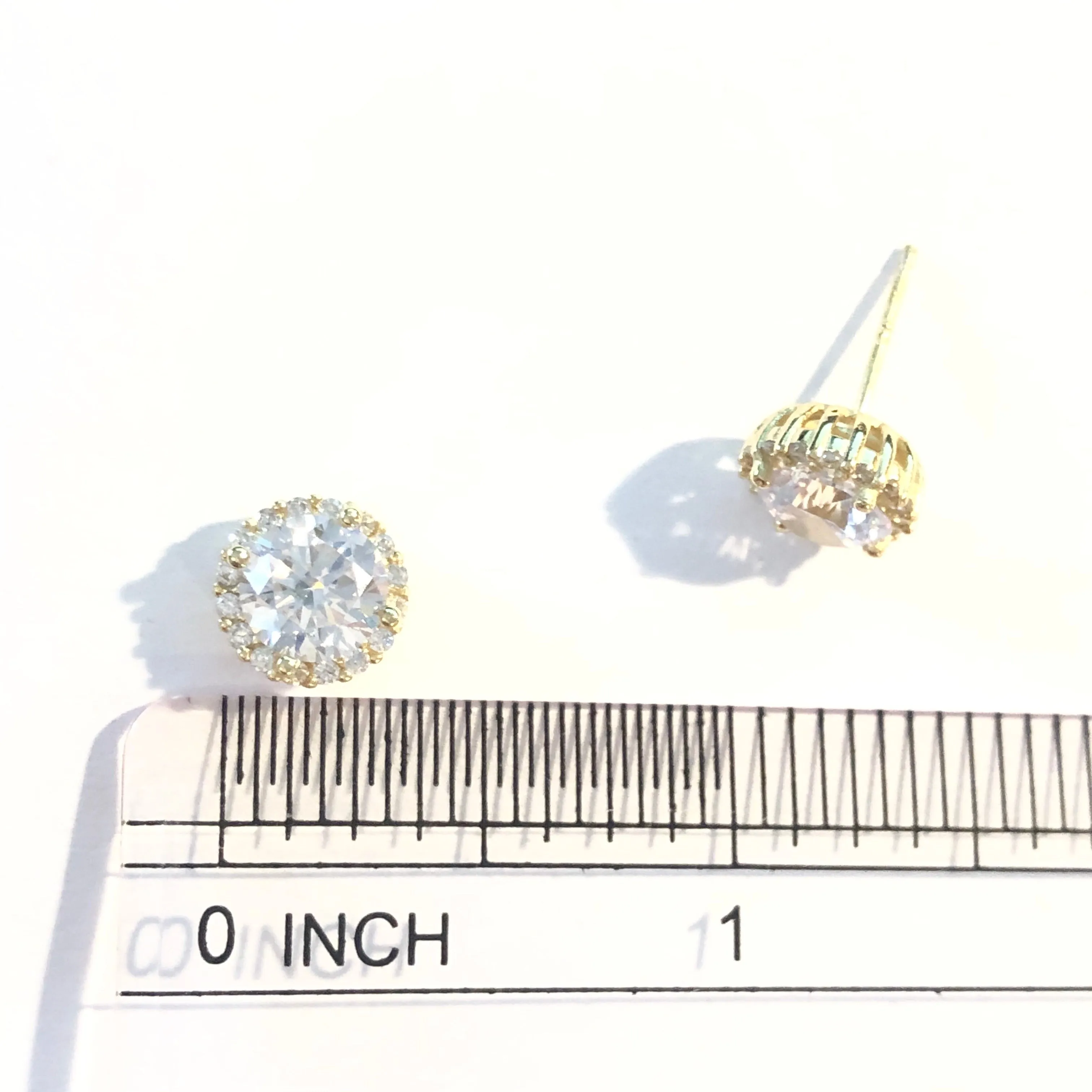 Adriene Round (L) Studs