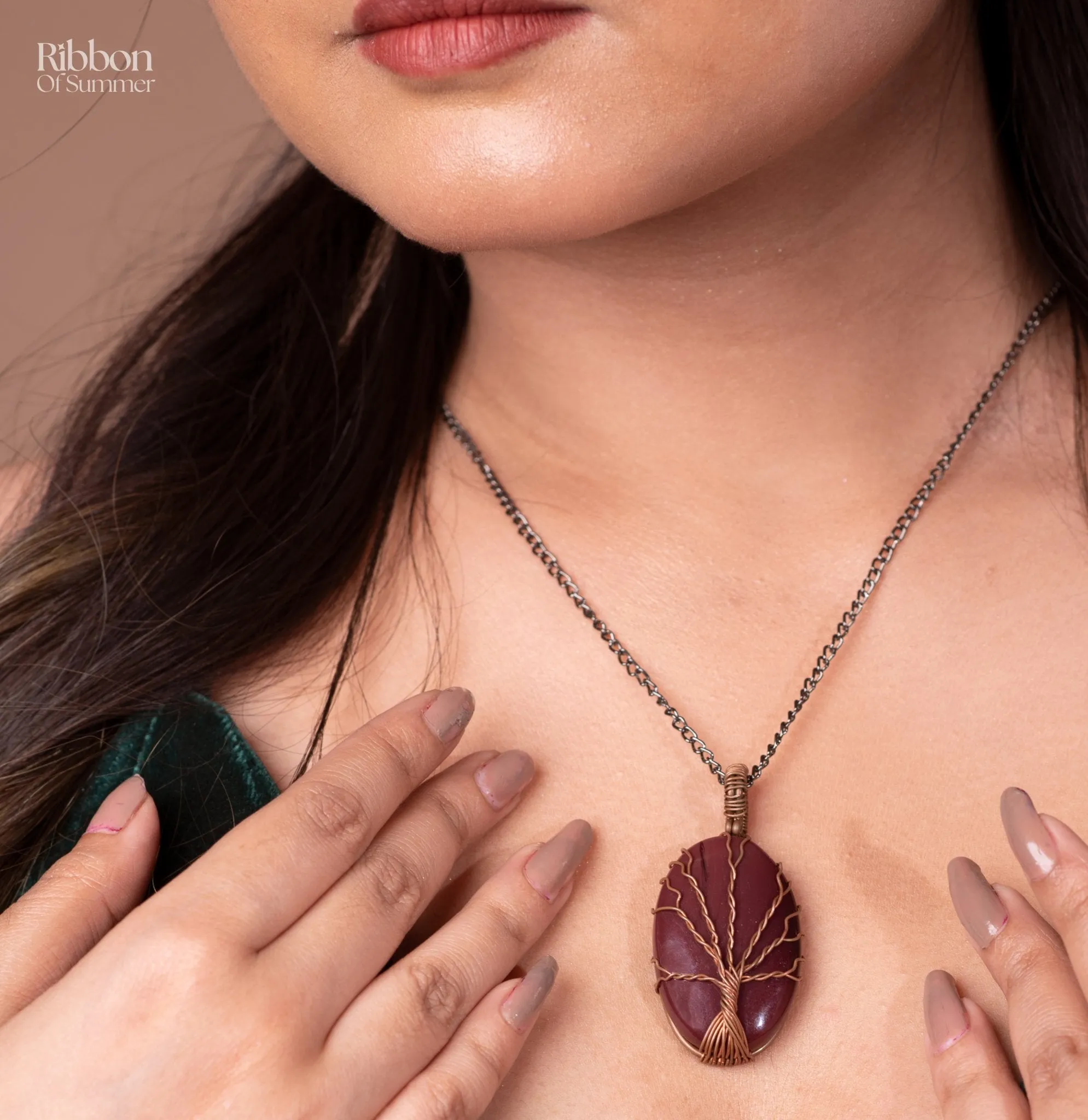 Ashwini Stone Pendant Necklace