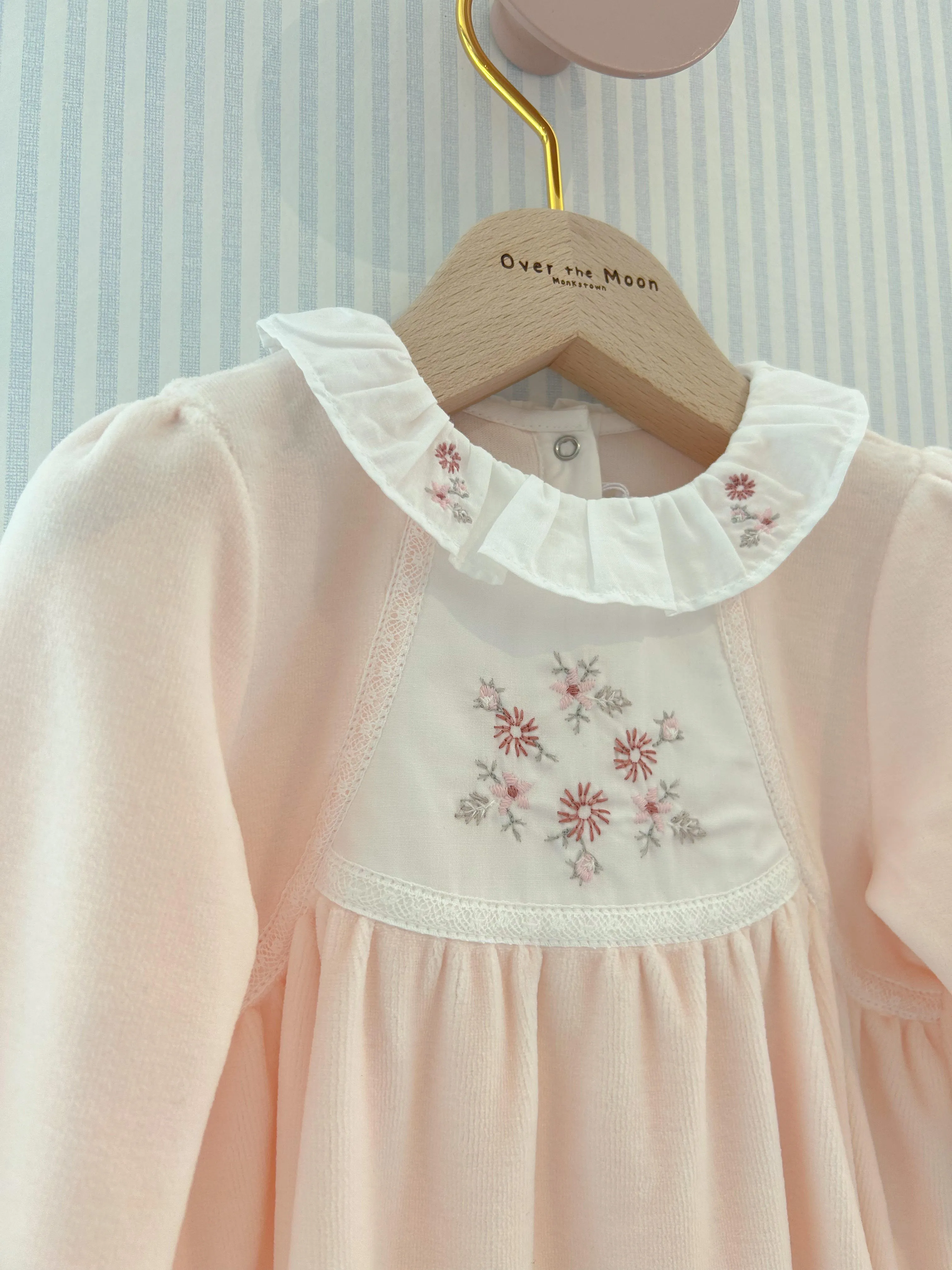 Babygrow - Pale pink velour