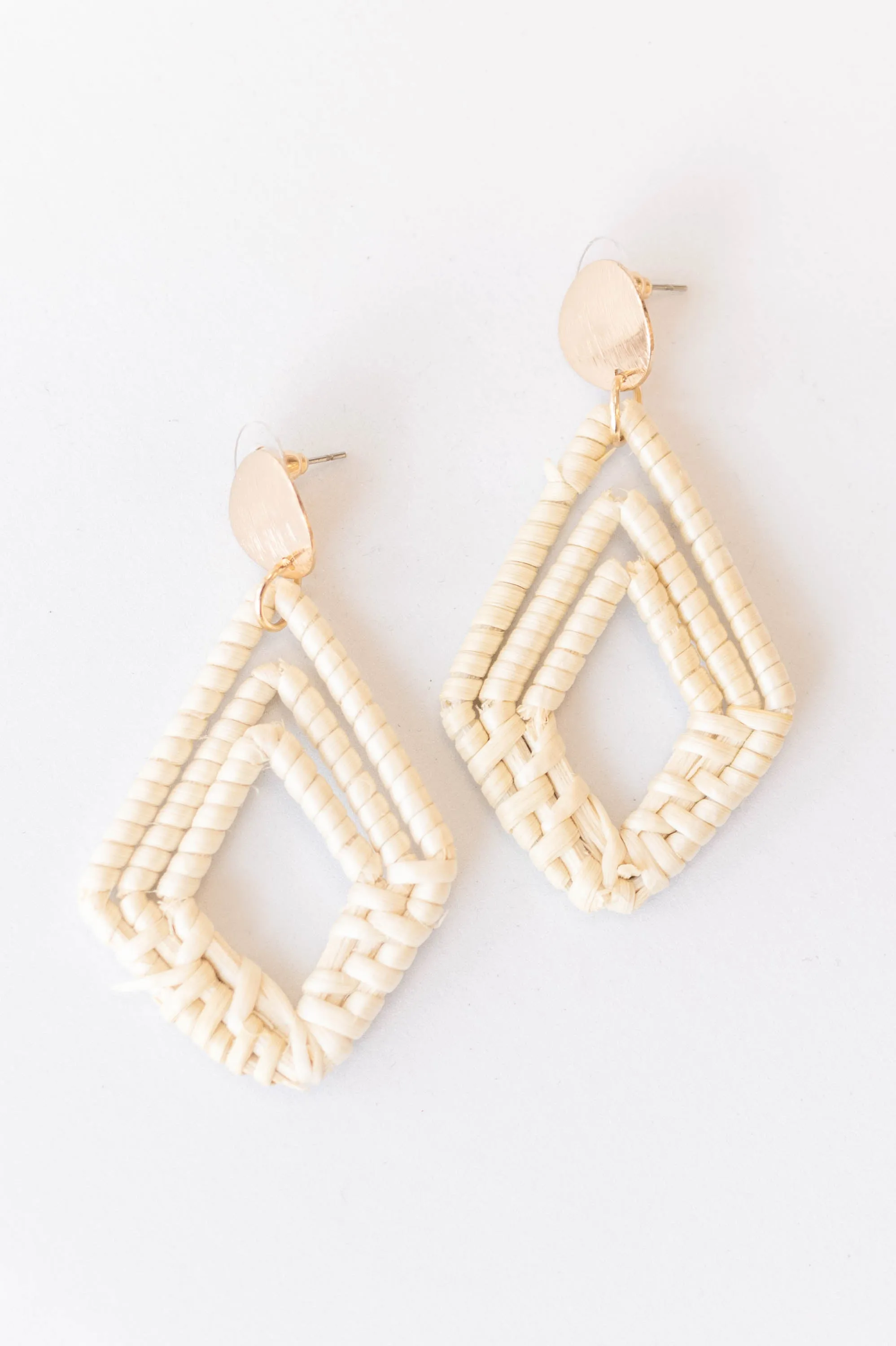 Bungalow Cutie Earrings, Ivory