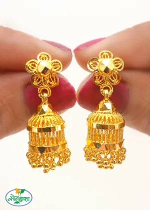 CHIC & DAINTY GOLDEN JHUMKI EARRINGS