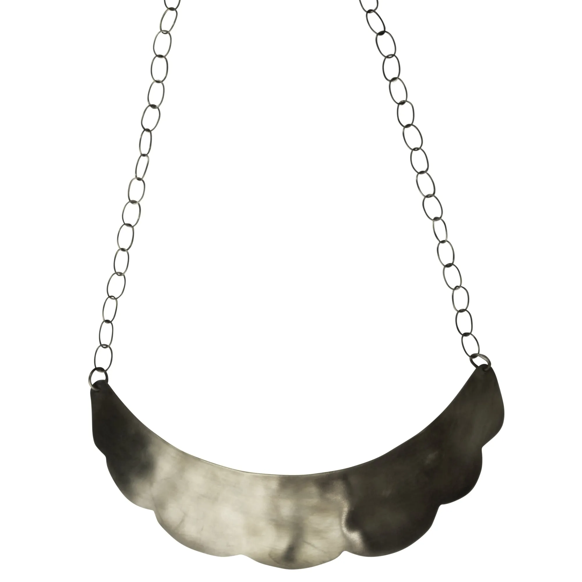 Dora Scalloped Necklace, Silver