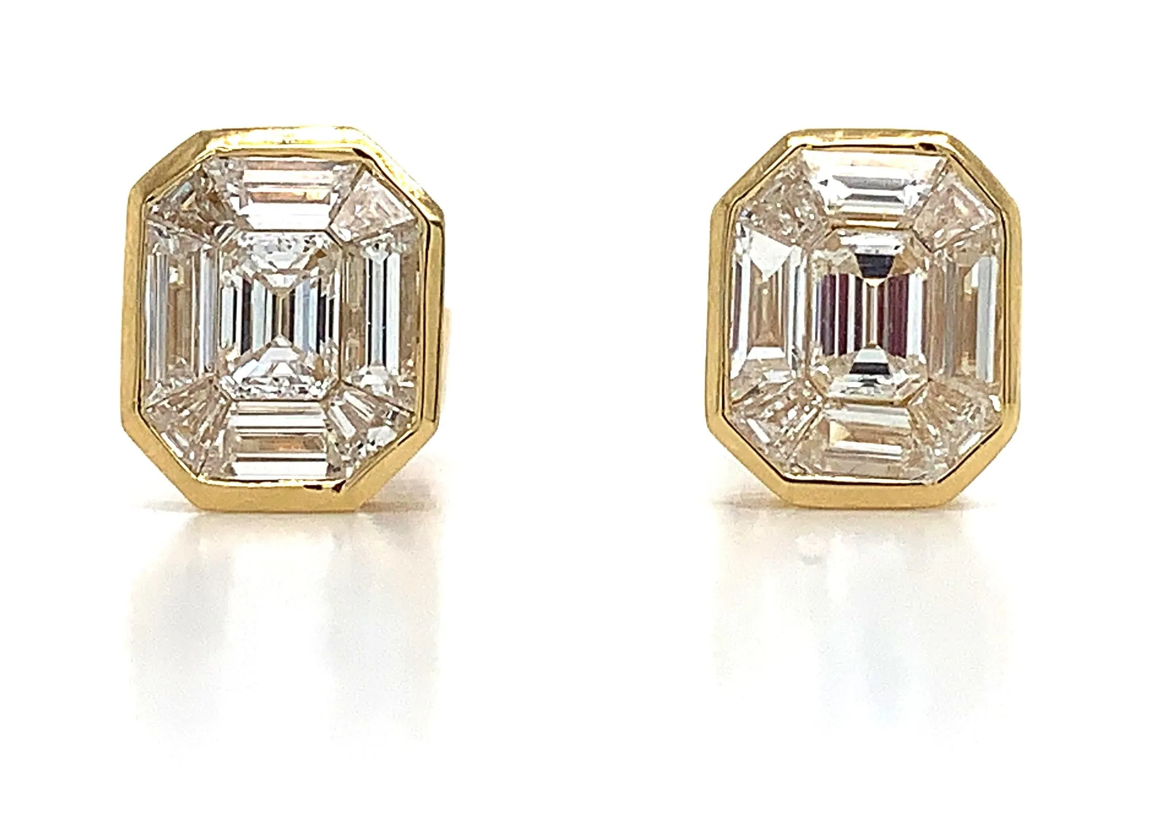 Emerald shape Diamond Studs