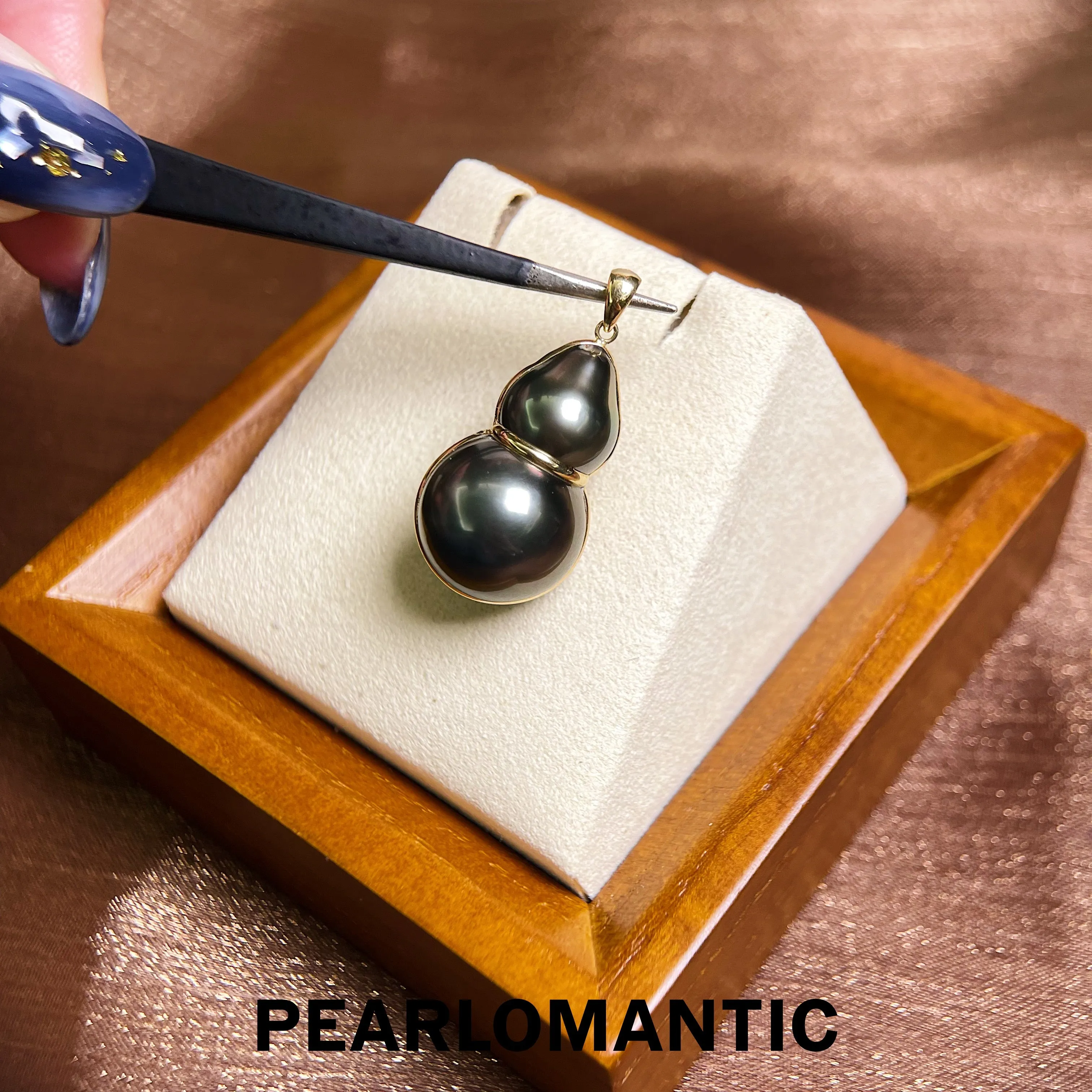 [Fine Jewelry] 18k Gold Tahitian Black Pearl 10-15mm Hulu Style Pendants