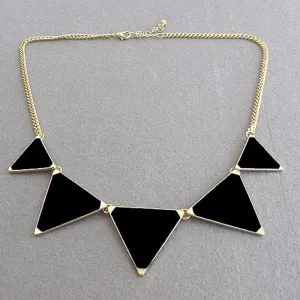 Hot Black geometrical Triangle Necklace Fashion choker necklace Jewelry for women vintage accessories