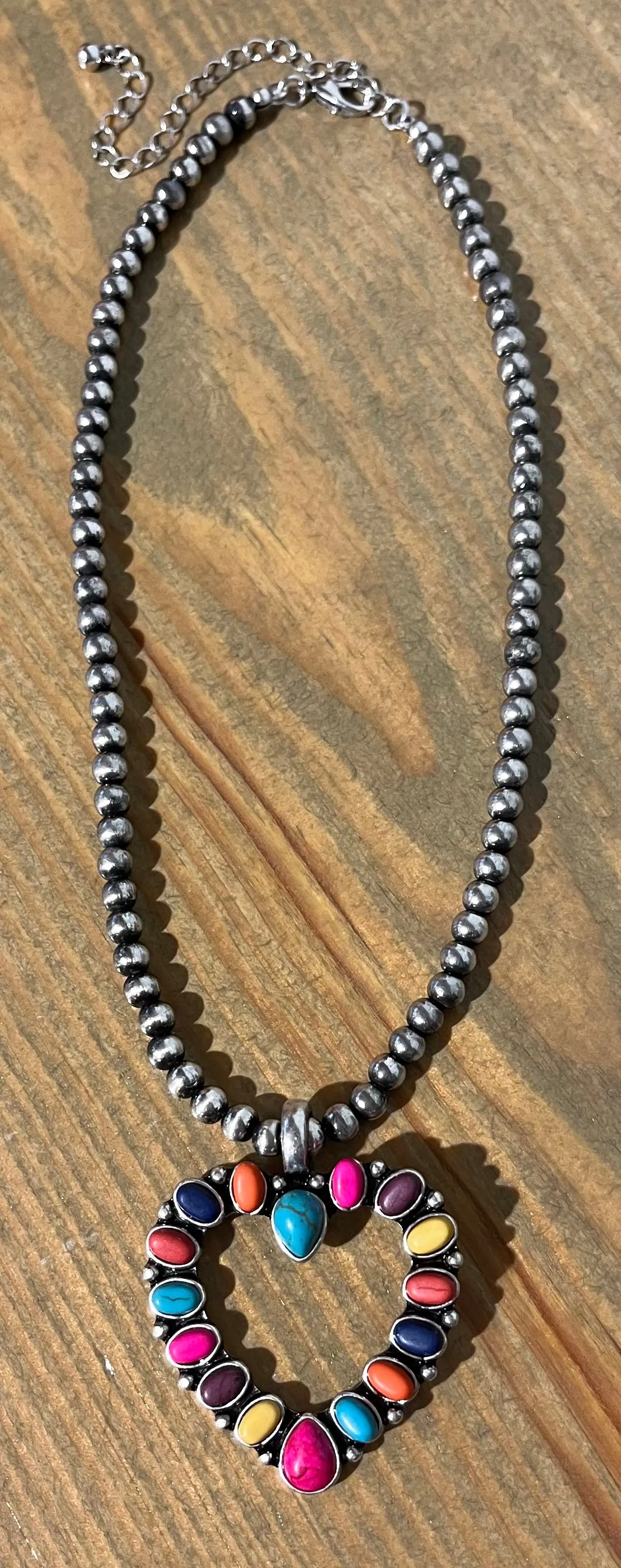 Mini Navajo Pearl Fashion Necklace w/ Multi Heart