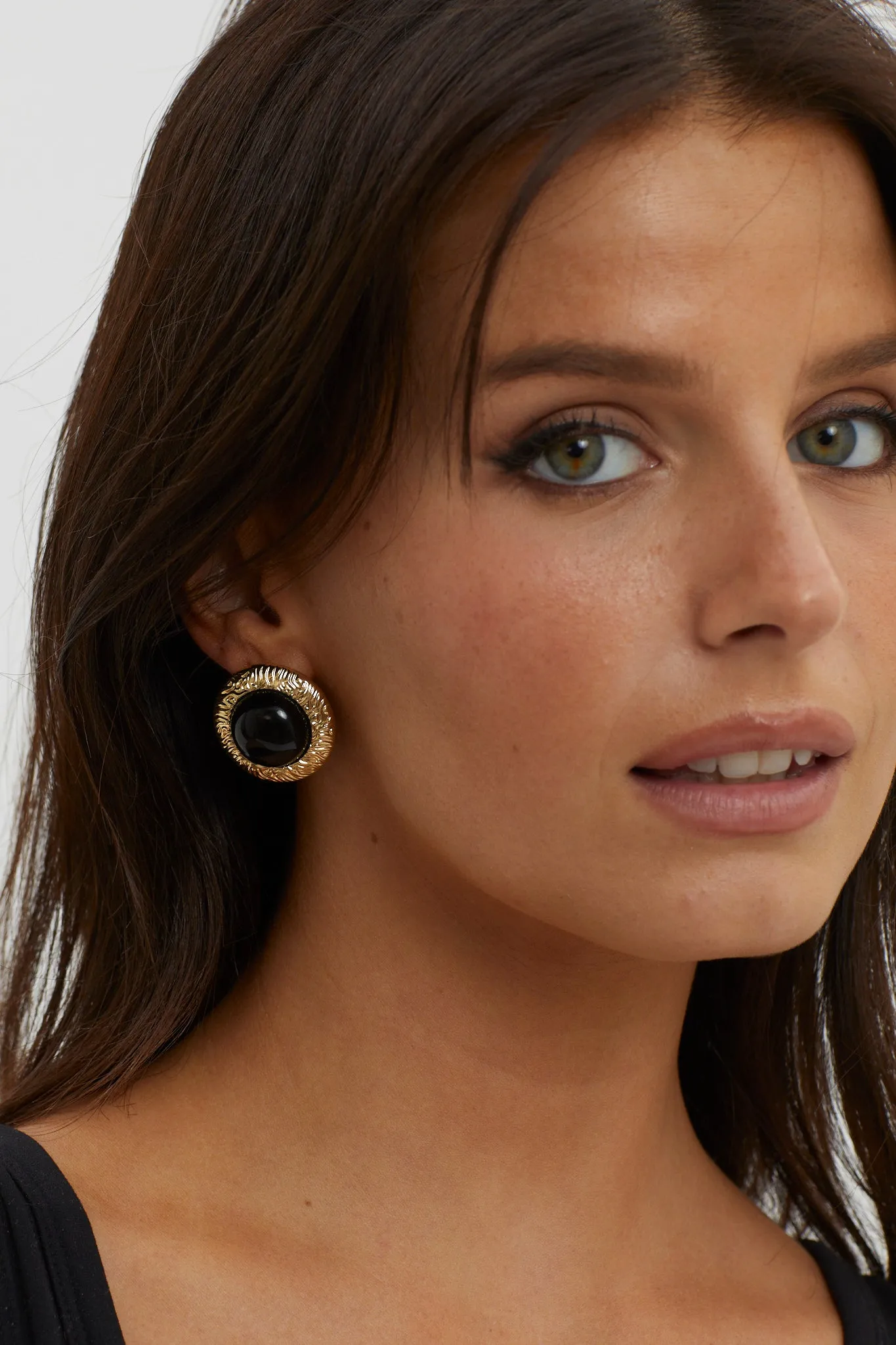 Misty Gold Dome Earrings Black