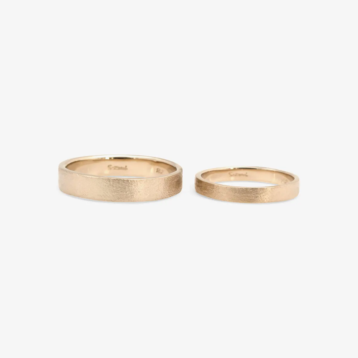 MR0117 | 4.2mm Square Gilded Band