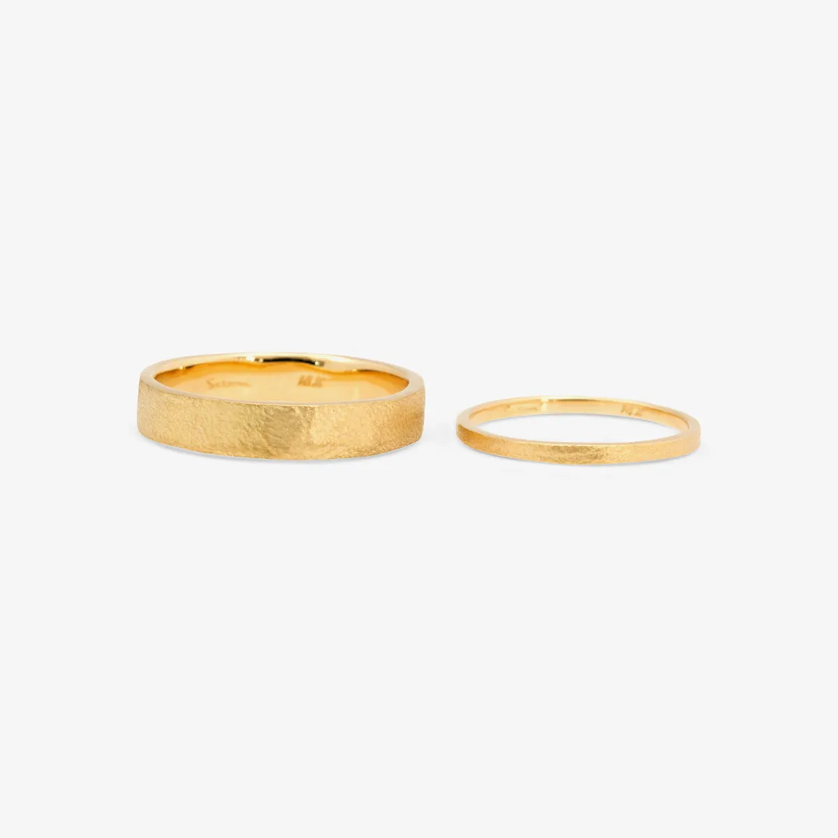 MR0117 | 4.2mm Square Gilded Band