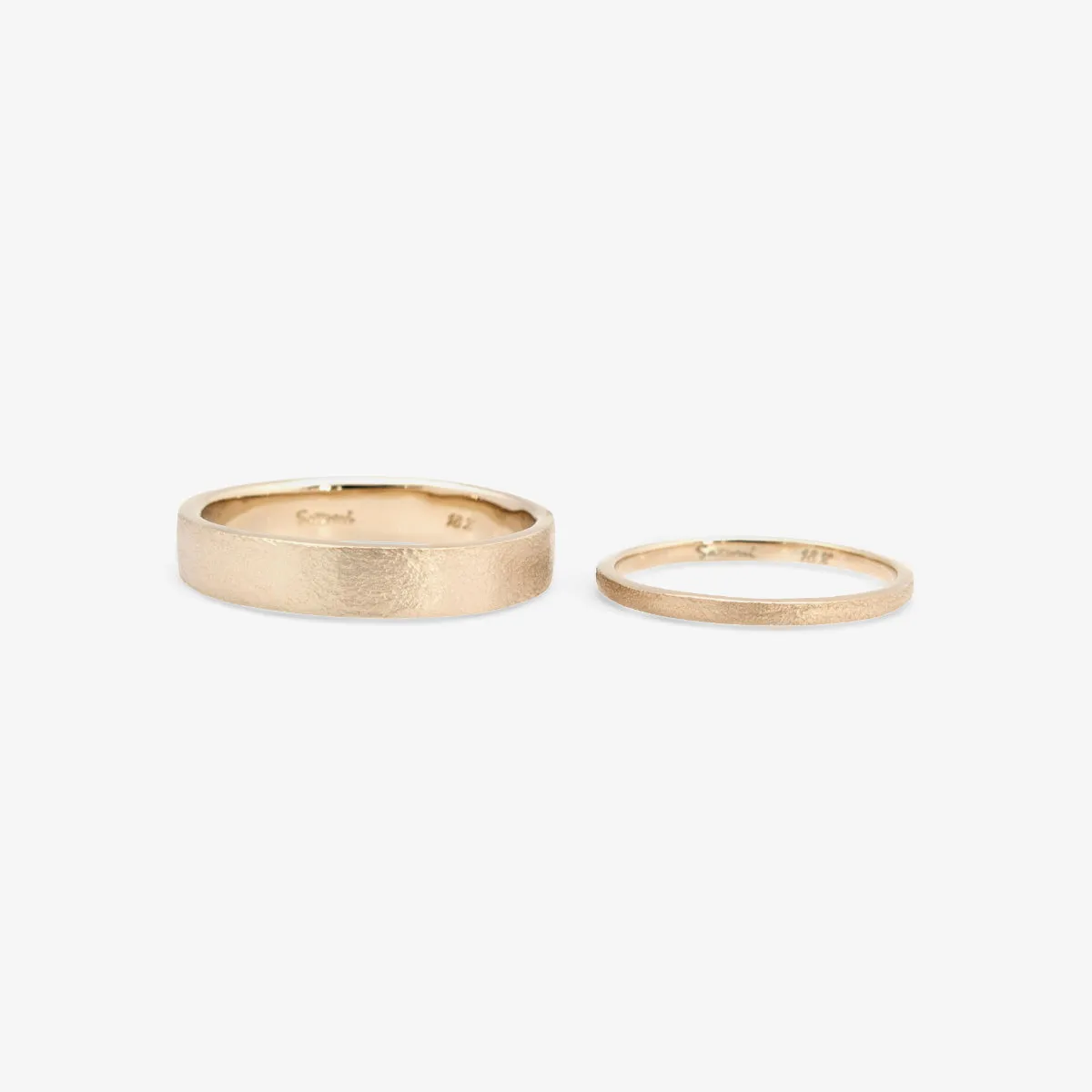 MR0117 | 4.2mm Square Gilded Band